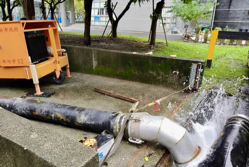 豪雨狂炸宜蘭淹大水！新竹市調派抽水機救災
