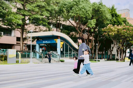 市長視察土城員和人本通行改善工程進度