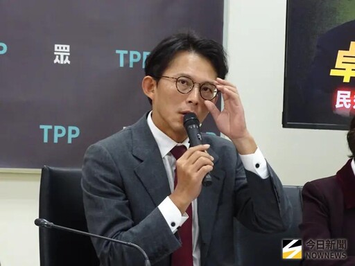 藍擬修國籍法不規範中配參政？黃國昌回應了