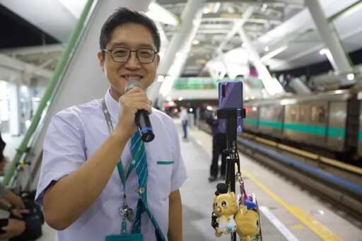 TWICE高雄開唱 捷運站長又歡唱陪歌迷