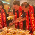 七星燈點亮3300米的泳氣 李㼈求姜太公護《突破》上映大賣！