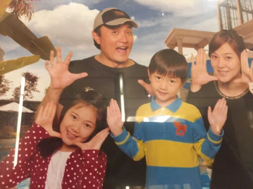 李㼈中秋連假趕攤出席包場活動 《突破：三千米的泳氣》票房續衝!