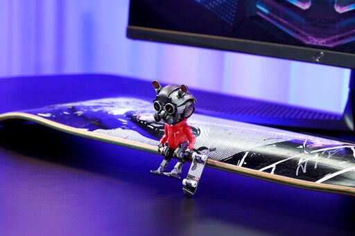 ROG OMNI公仔問世 2款皆具可動關節、專屬配件