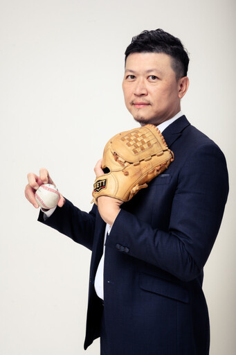 用蝴蝶球投出夢想與公益的全壘打:野球TV創辦人國弘的棒球夢