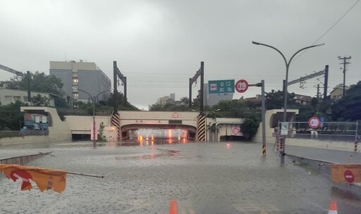 雨彈轟台南 市區多處積淹水