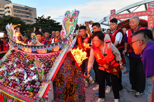 陰陽兩利!鹿港地藏王廟中元普渡放水燈