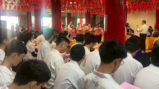 八卦山大佛寺舉行祭孔大典 吟詩紀念至聖先師