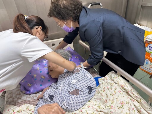 手作禮包送愛到家 創世陪伴植物人家庭走過歲月