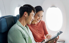 國外旅遊優惠就等這一波！「國泰航空」往香港機票買1送1！
