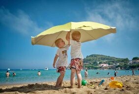 夏季來臨怕曬黑?網議「這招」維持肌膚亮白最有感!