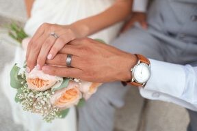 奉子成婚還是嫁給愛情？網議六大動機讓人決定結婚！