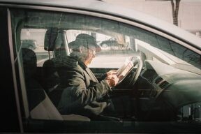 「高齡駕駛」意外頻傳！銀髮族上路安全引憂 網友熱議5大焦點一次看