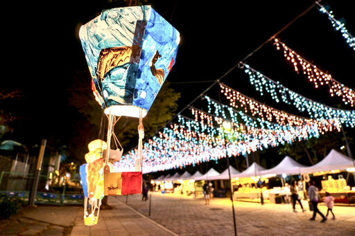 台東「2023鐵花燈の祭」絕美畫面搶先曝光！ 全國首座8公尺耶誕大麋鹿