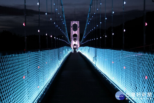 中潭公路觀光新亮點 雙十吊橋增設夜間燈光秀