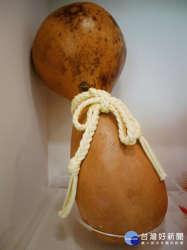 古代南島樂器特展 十三行研究人員神手打造葫蘆、海螺樂器