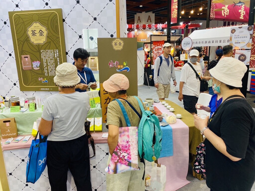 台灣美食展邁入第二天 嘉義五金行展館買氣、人氣旺！