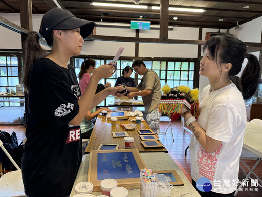 絹印製作蕭如松園區登場 學員秀出才華