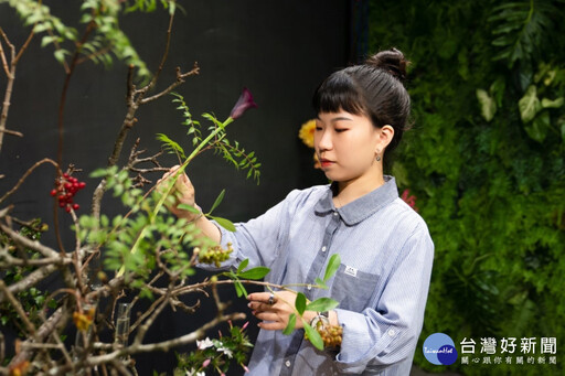 為青年職涯引路 賈桃樂「職人聊心坊」解析花藝與寵物訓練