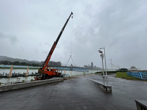 強颱康芮來襲 北市河濱疏散門16時起「只出不進」