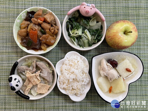 午餐在地食材健康吃 校園米其林美食爭霸賽