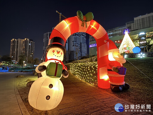 化身聖誕奇境！ 中市湧泉公園妝點成冬季仙境