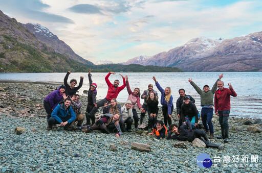 中央大學何函育同學獲選Patagonian Icefields Research Program成員 前進南美洲最南端