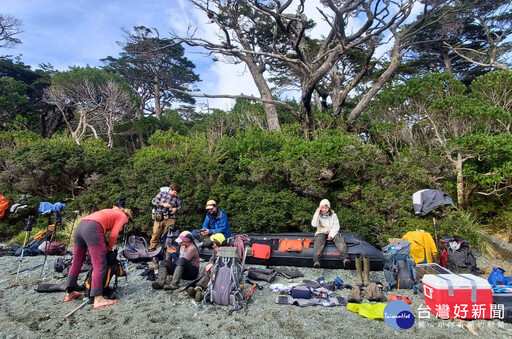 中央大學何函育同學獲選Patagonian Icefields Research Program成員 前進南美洲最南端