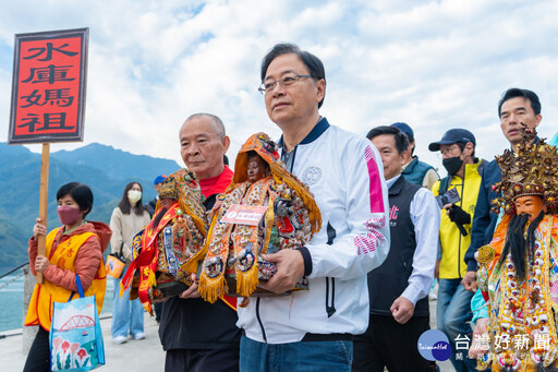 全台唯一媽祖水上遶境 40艘船參與