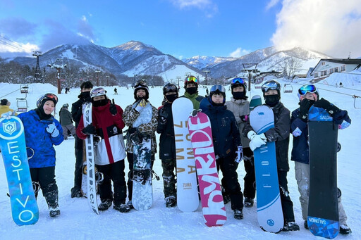 弘光科大運休系學生赴日研習滑雪 增進國際就業移動力