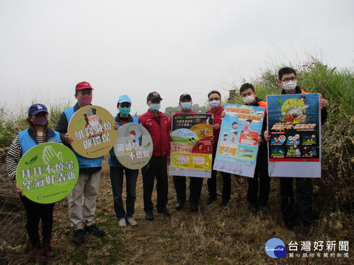 清明祭祖重誠心 不燒紙錢空氣清