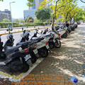 亞東醫院周邊機車停車亂象 路邊機車停車格改採收費管理