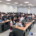 27歲女行政職 「一舉動」逆襲變身軟體工程師