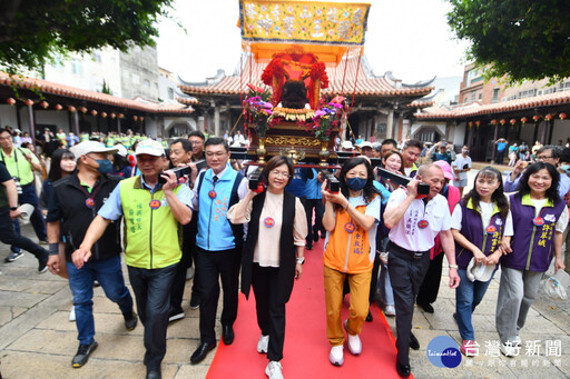 鹿港慶端陽「龍王祭」揭開序幕 「龍王」與「水仙尊王」聯袂出巡