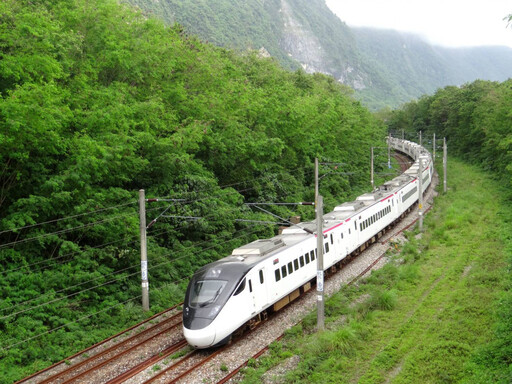 政院將加速核定TPASS 2.0 台鐵花東會員優惠6/23上路 回饋最優相當票價92折