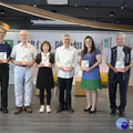 前副總統陳建仁與女兒陳怡如攜手共著 新書《左腦爸爸，右腦女兒》溫馨問世