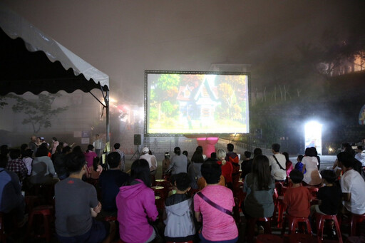 星空下的感動！ 清境農場高山電影院兩日吸引近800人共賞夏夜