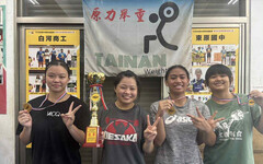 南市東原國中舉重隊爆發力十足 贏得「全國總統盃」國女組團體冠軍