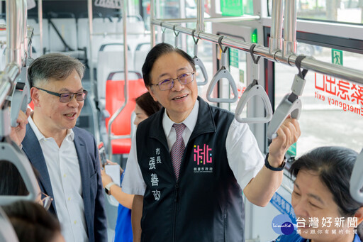 桃市領先全台引進「城際型電巴」 張善政：2030公車全面電動化