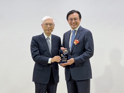 彰化欣向美牙醫診所獲第8屆國際醫療典範獎