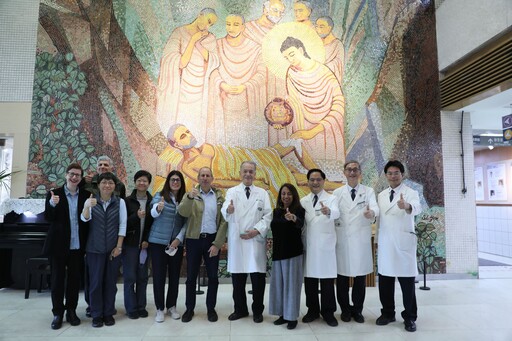 美國衛生官員參訪花慈：全人醫療整合成功之旅