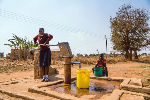 缺水孩童每天走6公里 展望會為孩子搶救乾淨水源