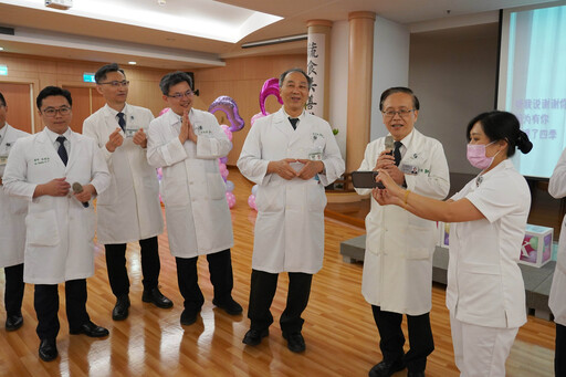 台中慈院護師節表揚四十年護理師 推動留任率