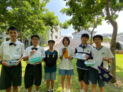 臺南慈中學生挑戰設計思考 DFC樂在其中
