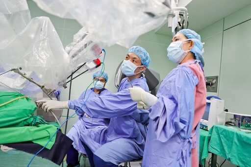 最新達文西Xi耳鼻喉與口腔外科全人模擬手術教學