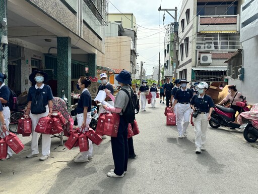 善用工具與輸具 他們貼心將安心祝福禮送到家