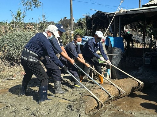 台南災後清掃 白河西勢尾三合院湧現慈悲足跡