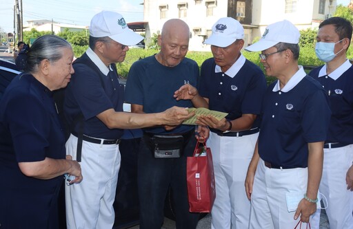 慈悲足跡湧現高雄岡山 志工安心家訪愛與關懷