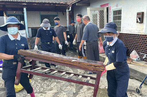 雲林志工水林助清掃 災後重拾乾淨家園