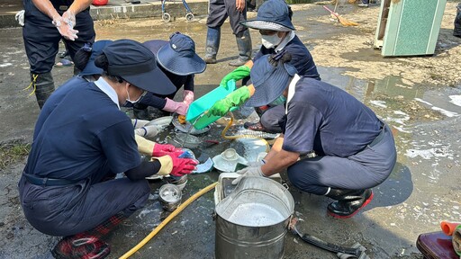 雲林志工水林助清掃 災後重拾乾淨家園