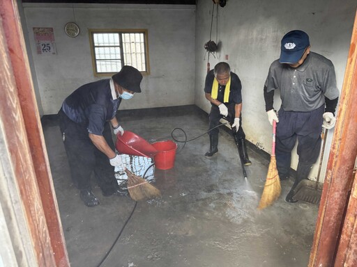 雲林志工水林助清掃 災後重拾乾淨家園